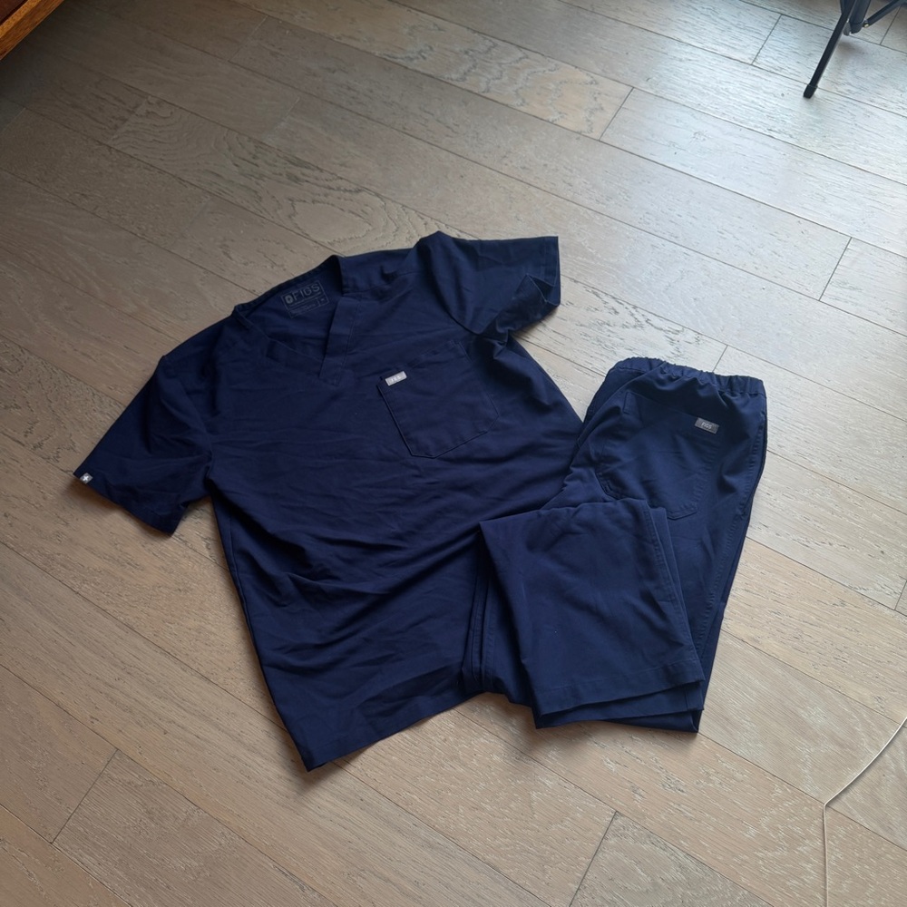 Navy Blue Figs Scrub Set